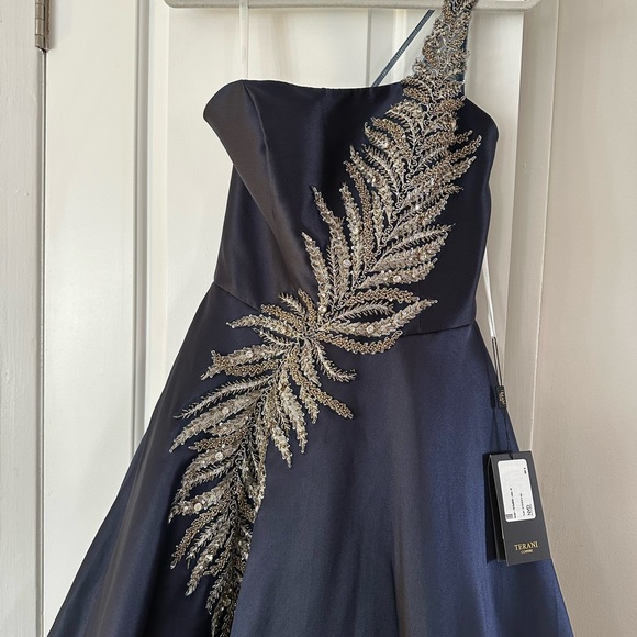 Terani Couture Midnight Blue Gown - Picture 2 of 7